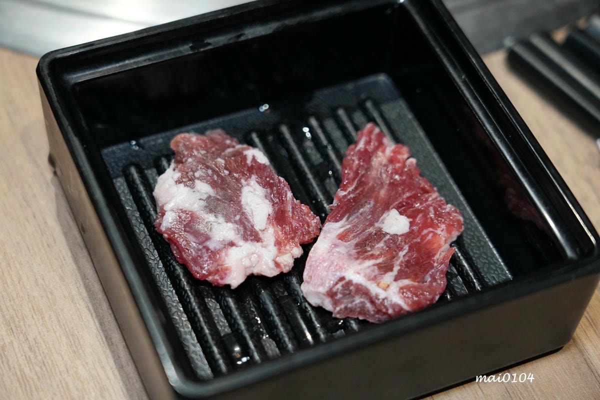 赤富士日式無煙燒肉鍋物中壢店～火鍋+燒烤吃到飽，啤酒無限暢飲