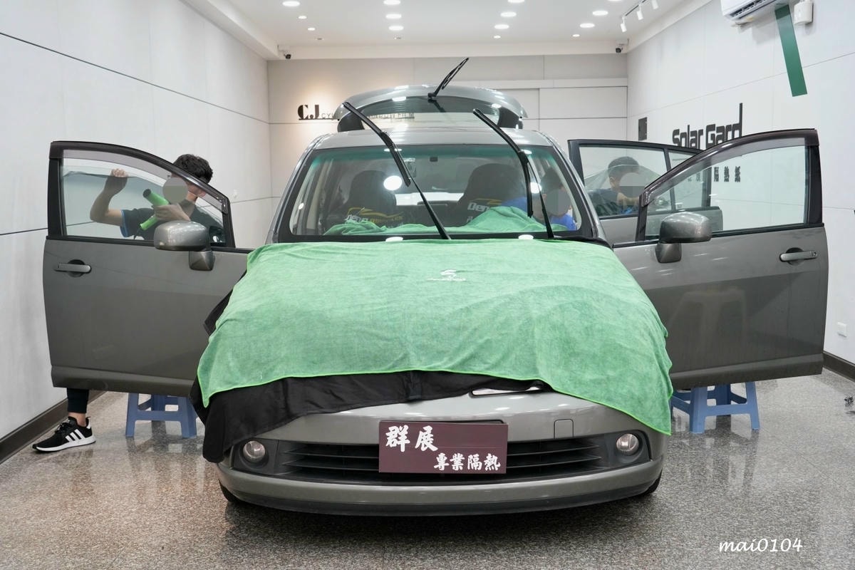 群展汽車隔熱紙~高端紙格菱威汽車隔熱紙,防曬、隱蔽性佳、省預 群展汽車隔熱紙~高端紙格菱威汽車隔熱紙,防曬、隱蔽性佳、省預