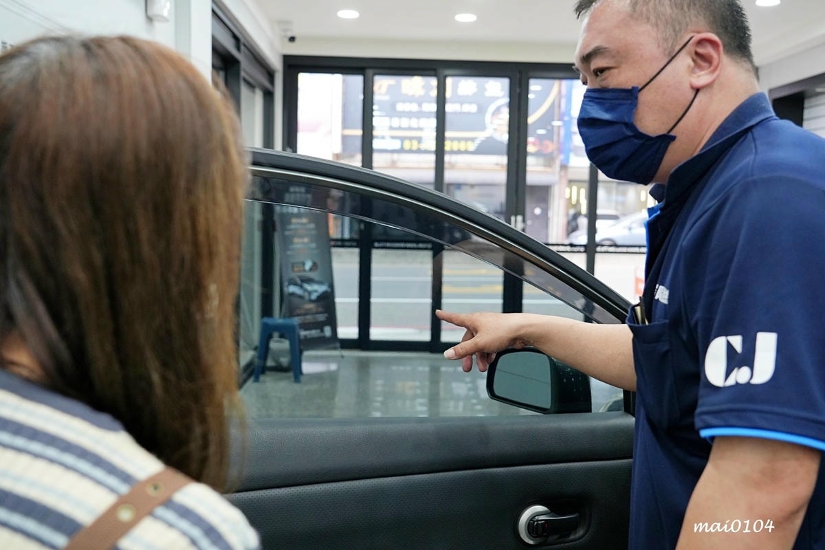 群展汽車隔熱紙~高端紙格菱威汽車隔熱紙,防曬、隱蔽性佳、省預 群展汽車隔熱紙~高端紙格菱威汽車隔熱紙,防曬、隱蔽性佳、省預