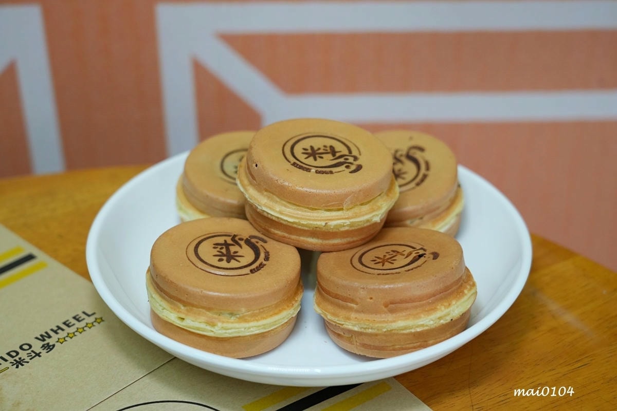 桃園美食|米斗多現做車輪餅~每週推出隱藏版口味,內餡飽滿、真 桃園美食|米斗多現做車輪餅~每週推出隱藏版口味,內餡飽滿、真