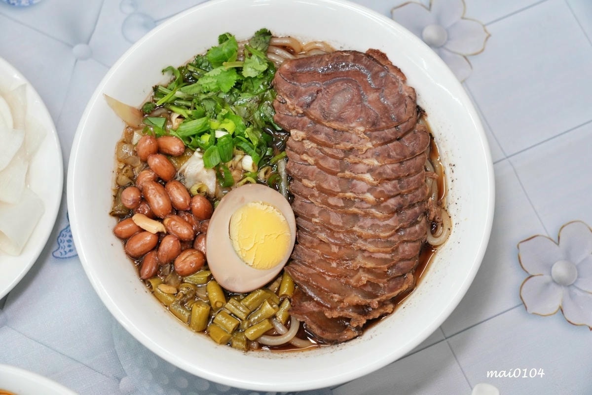 台北萬華美食｜甲天下桂林米粉～隱身在西門町巷弄內的酸辣粉、螺