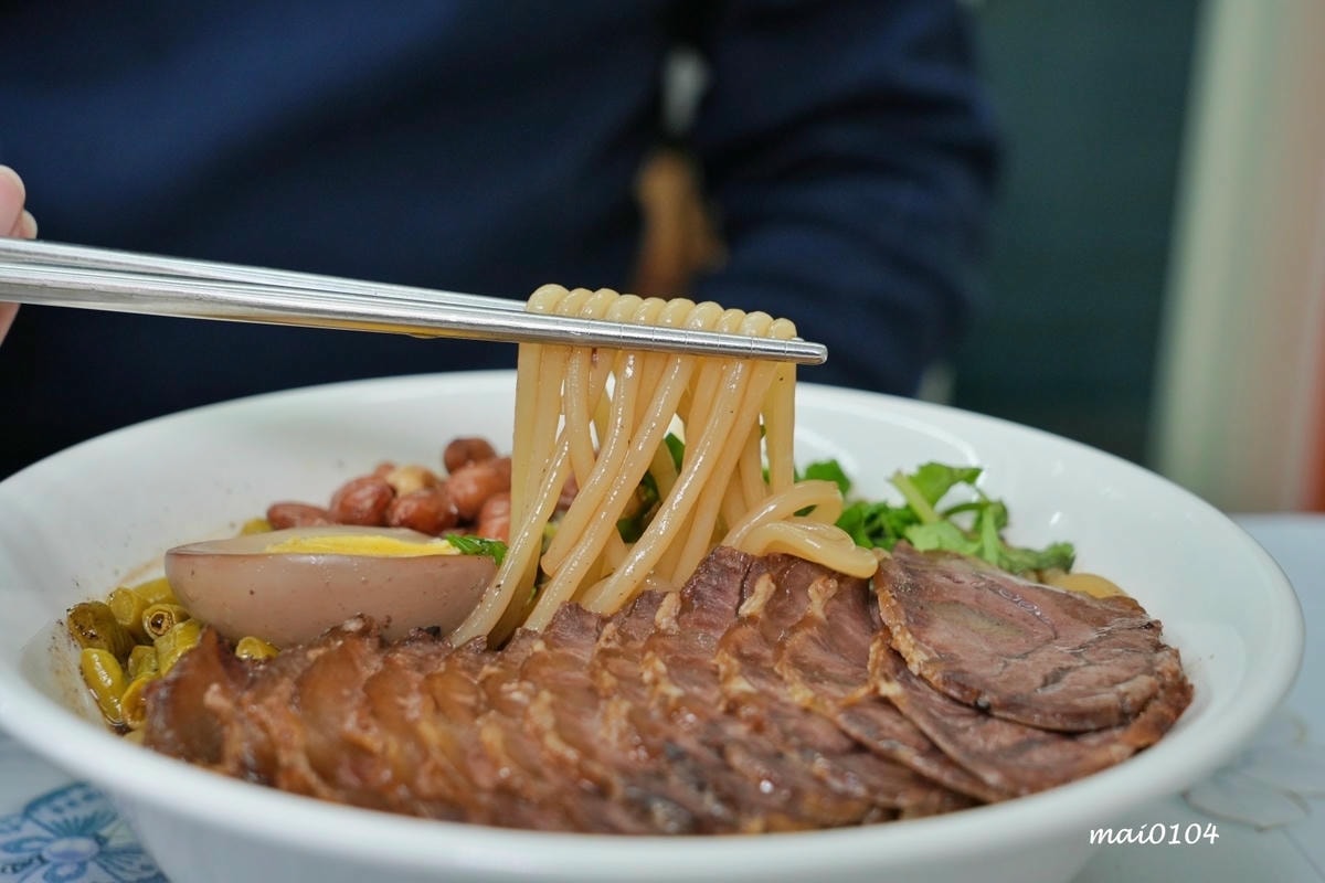 台北萬華美食｜甲天下桂林米粉～隱身在西門町巷弄內的酸辣粉、螺