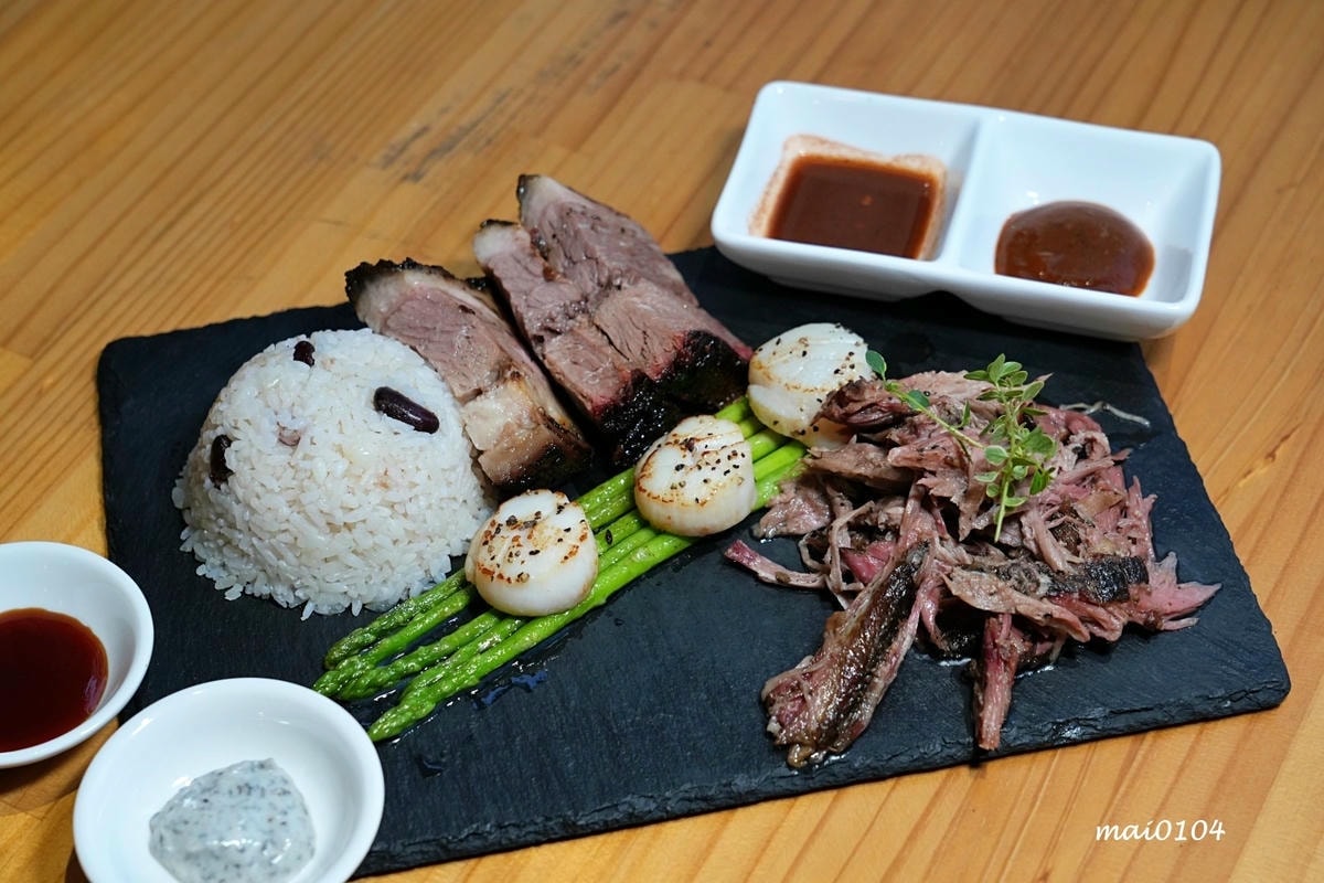 板橋美食｜橙子美式炭烤餐廳～板橋美式炭烤餐廳也是餐酒館，價格