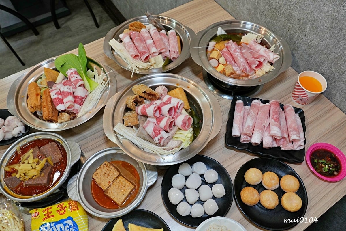 中壢小火鍋推薦|逸小鍋鍋の物~單人獨享鴛鴦鍋、素食鍋物、自助 中壢小火鍋推薦|逸小鍋鍋の物~單人獨享鴛鴦鍋、素食鍋物、自助