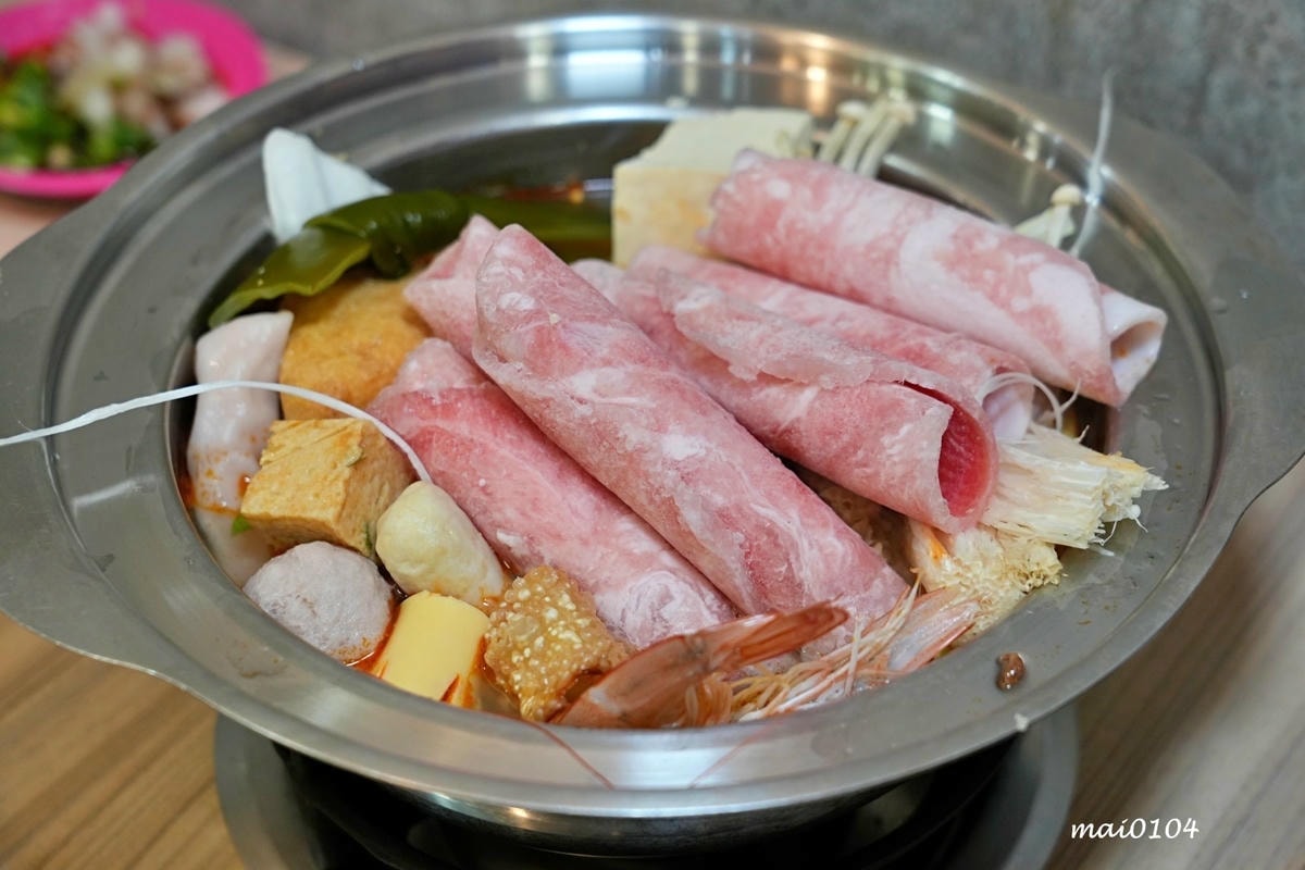 中壢小火鍋推薦|逸小鍋鍋の物~單人獨享鴛鴦鍋、素食鍋物、自助 中壢小火鍋推薦|逸小鍋鍋の物~單人獨享鴛鴦鍋、素食鍋物、自助