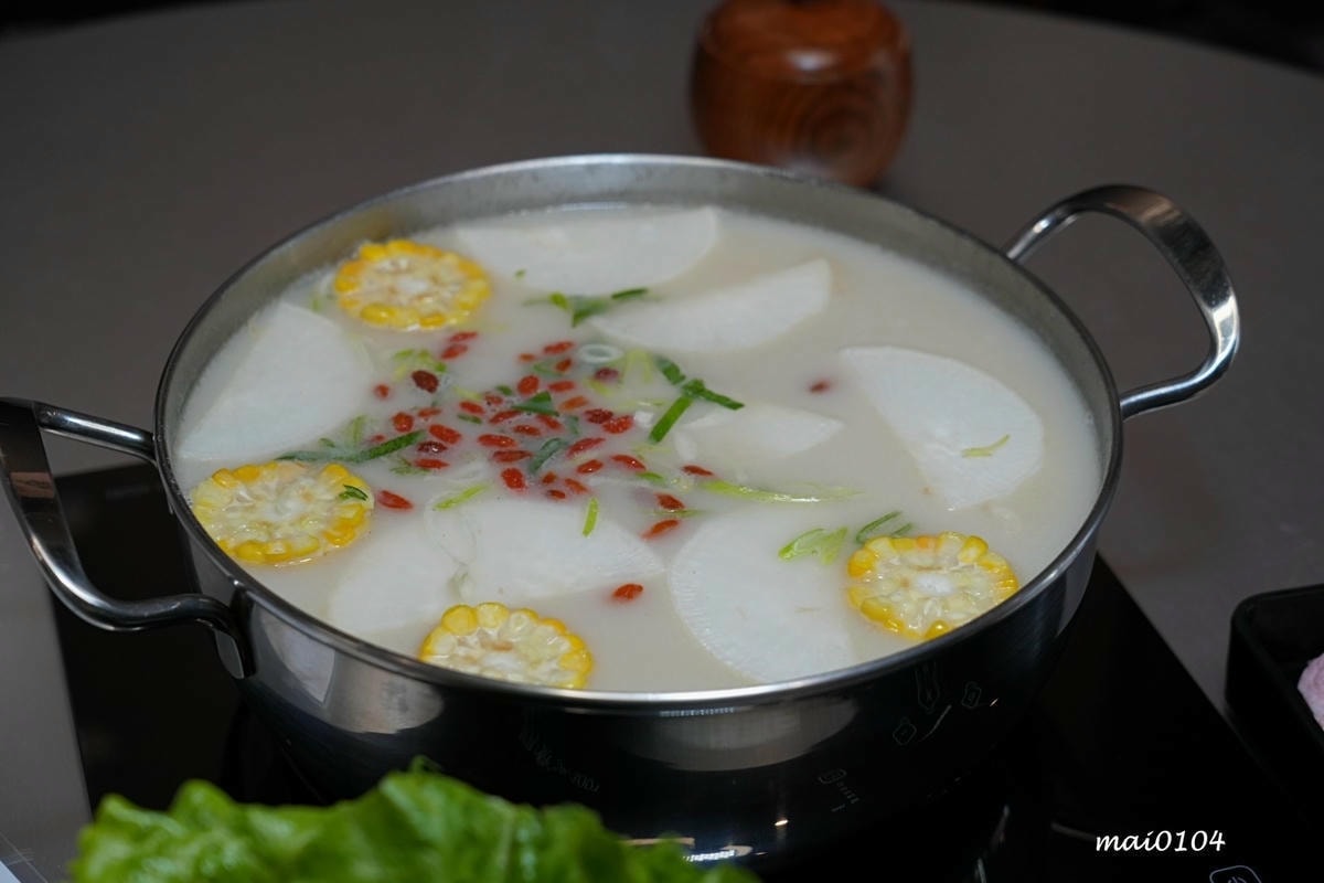 台北松山美食|蘇記滴兜雞胡椒豬肚雞Taipei ~超濃郁大骨 台北松山美食|蘇記滴兜雞胡椒豬肚雞Taipei ~超濃郁大骨