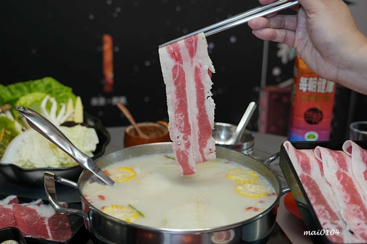 台北松山美食|蘇記滴兜雞胡椒豬肚雞Taipei ~超濃郁大骨 台北松山美食|蘇記滴兜雞胡椒豬肚雞Taipei ~超濃郁大骨