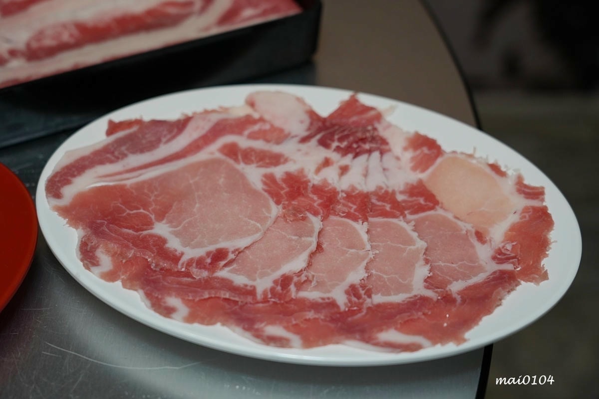 台北松山美食|蘇記滴兜雞胡椒豬肚雞Taipei ~超濃郁大骨 台北松山美食|蘇記滴兜雞胡椒豬肚雞Taipei ~超濃郁大骨