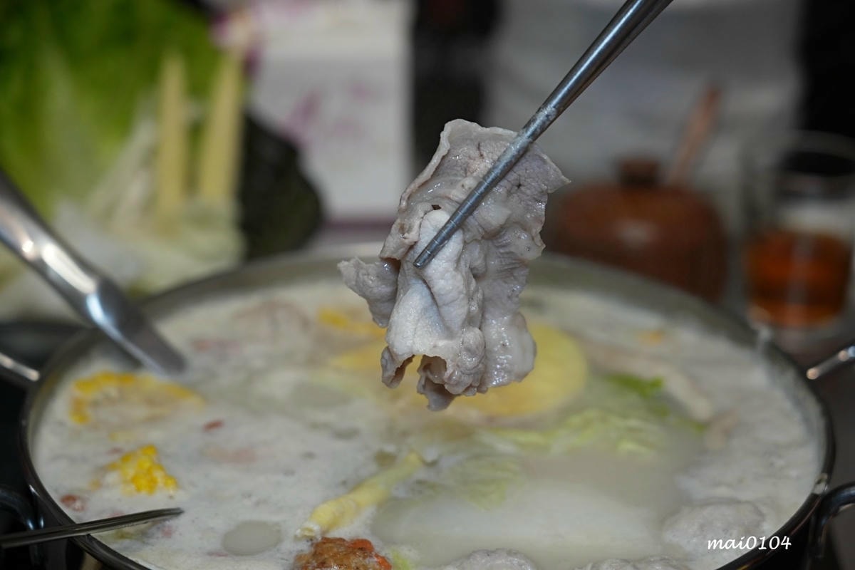 台北松山美食|蘇記滴兜雞胡椒豬肚雞Taipei ~超濃郁大骨 台北松山美食|蘇記滴兜雞胡椒豬肚雞Taipei ~超濃郁大骨