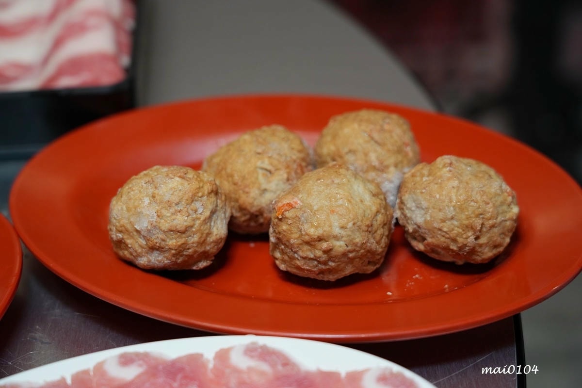 台北松山美食|蘇記滴兜雞胡椒豬肚雞Taipei ~超濃郁大骨 台北松山美食|蘇記滴兜雞胡椒豬肚雞Taipei ~超濃郁大骨