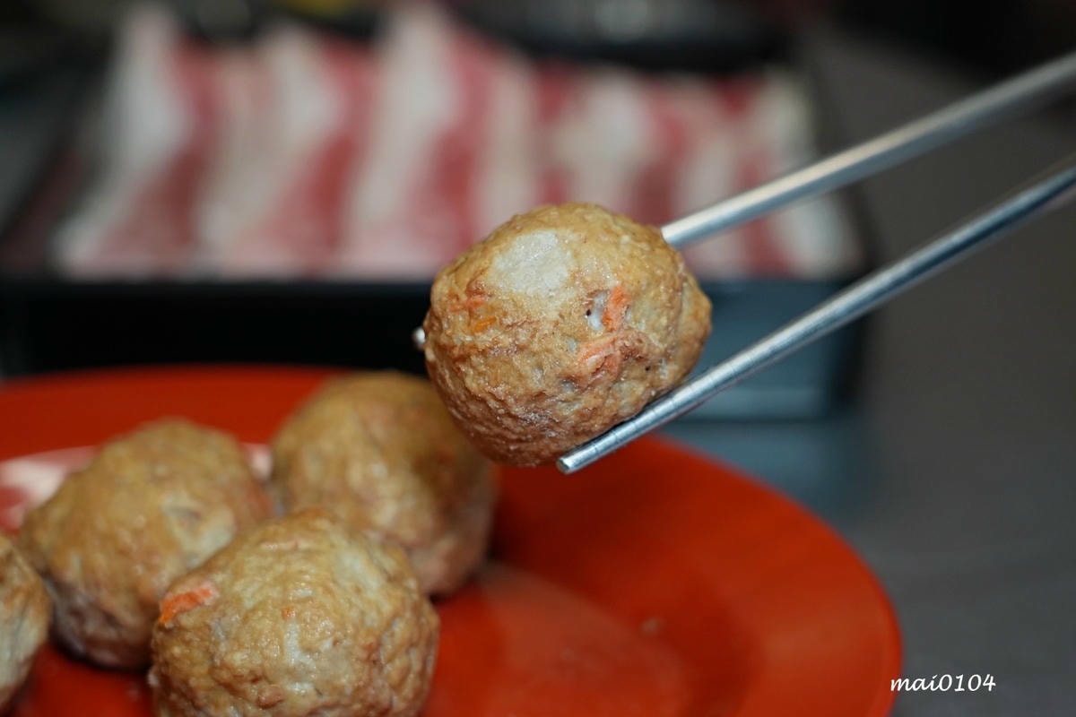 台北松山美食|蘇記滴兜雞胡椒豬肚雞Taipei ~超濃郁大骨 台北松山美食|蘇記滴兜雞胡椒豬肚雞Taipei ~超濃郁大骨