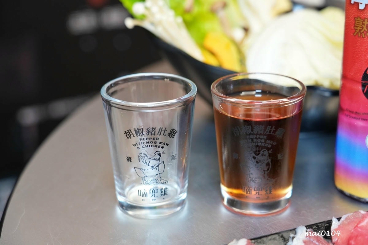 台北松山美食|蘇記滴兜雞胡椒豬肚雞Taipei ~超濃郁大骨 台北松山美食|蘇記滴兜雞胡椒豬肚雞Taipei ~超濃郁大骨