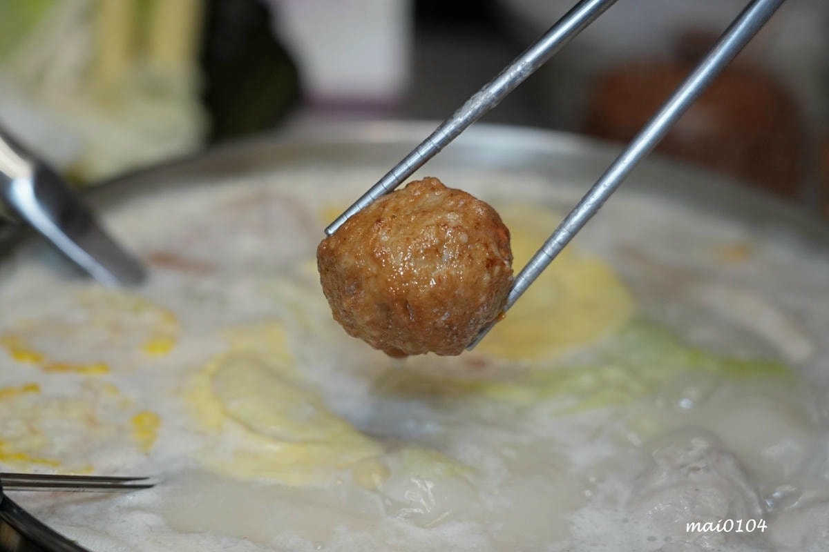 台北松山美食|蘇記滴兜雞胡椒豬肚雞Taipei ~超濃郁大骨 台北松山美食|蘇記滴兜雞胡椒豬肚雞Taipei ~超濃郁大骨