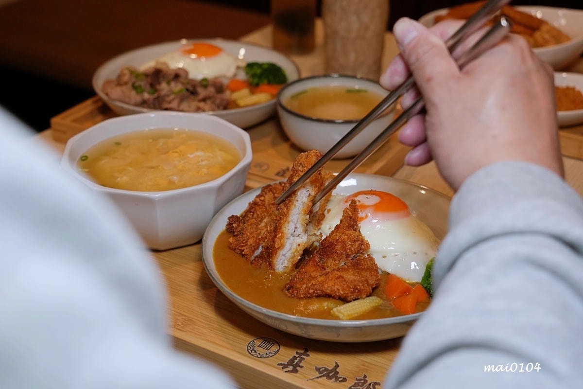 竹北美食推薦|真咖郎~結合各國咖哩的濃郁風味,只要120元起 竹北美食推薦|真咖郎~結合各國咖哩的濃郁風味,只要120元起