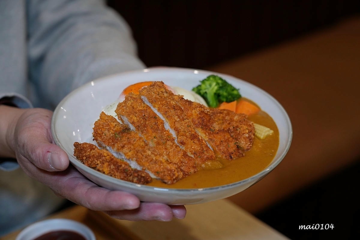 竹北美食推薦|真咖郎~結合各國咖哩的濃郁風味,只要120元起 竹北美食推薦|真咖郎~結合各國咖哩的濃郁風味,只要120元起