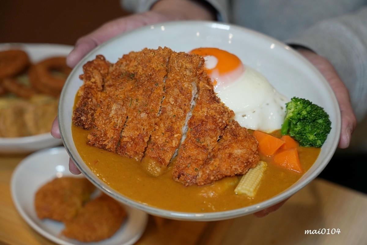 竹北美食推薦|真咖郎~結合各國咖哩的濃郁風味,只要120元起 竹北美食推薦|真咖郎~結合各國咖哩的濃郁風味,只要120元起