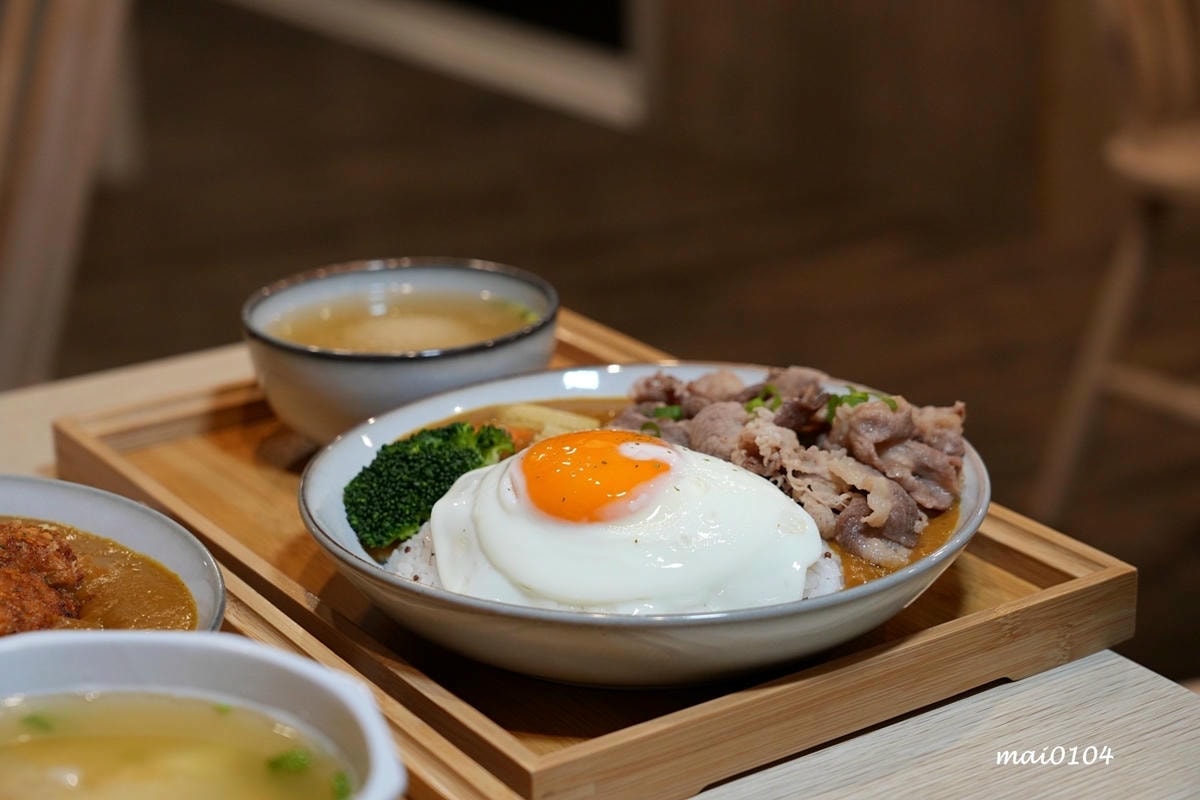 竹北美食推薦|真咖郎~結合各國咖哩的濃郁風味,只要120元起 竹北美食推薦|真咖郎~結合各國咖哩的濃郁風味,只要120元起