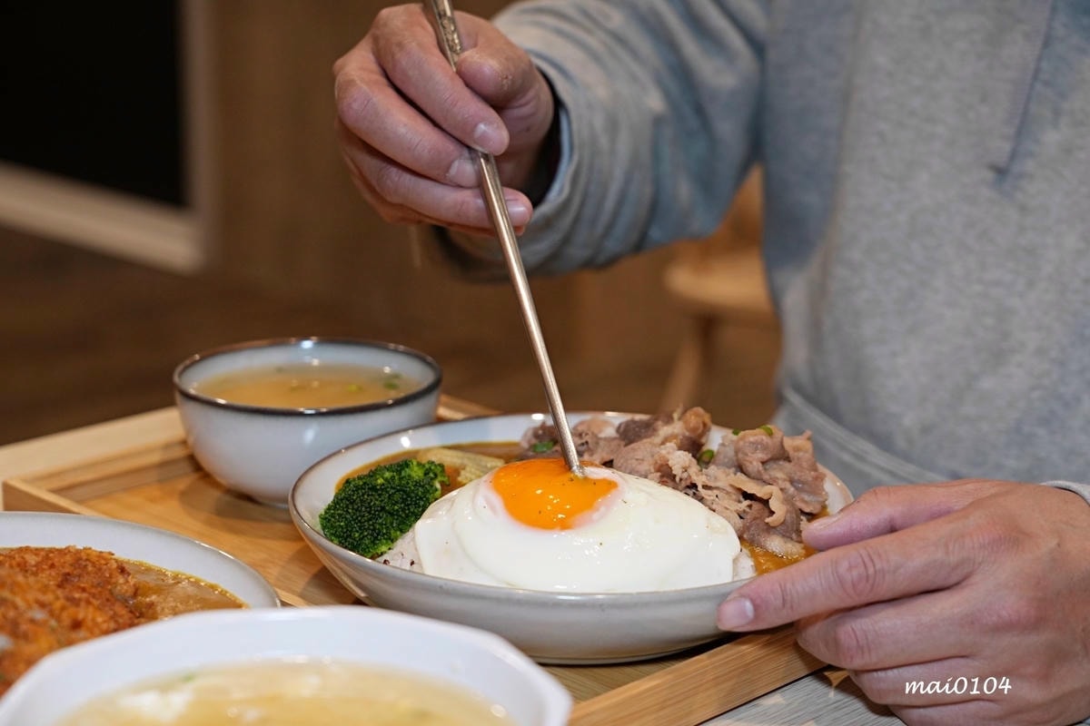 竹北美食推薦|真咖郎~結合各國咖哩的濃郁風味,只要120元起 竹北美食推薦|真咖郎~結合各國咖哩的濃郁風味,只要120元起