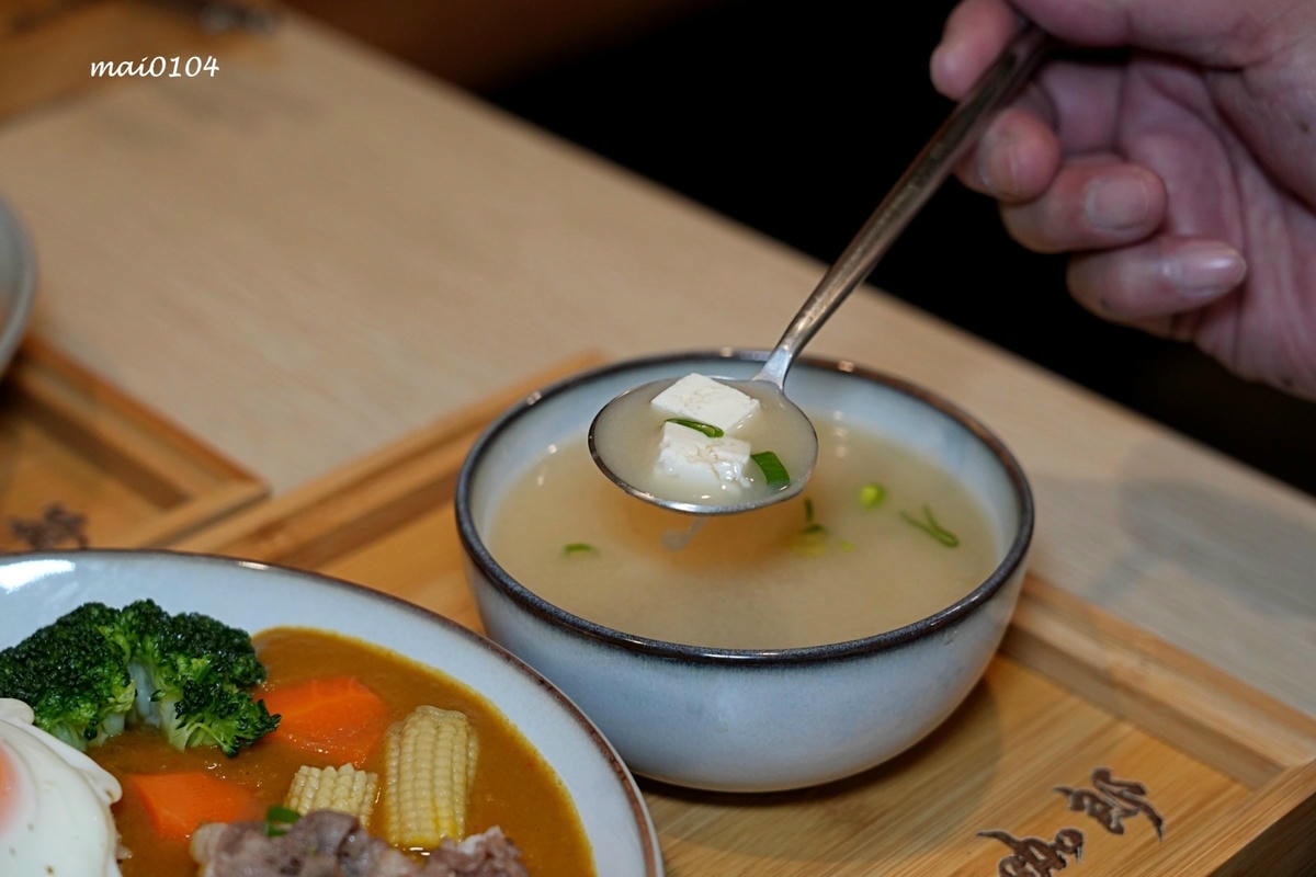 竹北美食推薦|真咖郎~結合各國咖哩的濃郁風味,只要120元起 竹北美食推薦|真咖郎~結合各國咖哩的濃郁風味,只要120元起