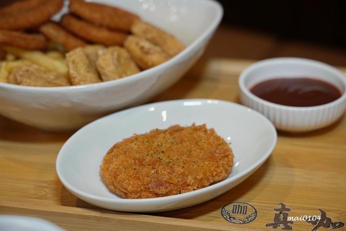 竹北美食推薦|真咖郎~結合各國咖哩的濃郁風味,只要120元起 竹北美食推薦|真咖郎~結合各國咖哩的濃郁風味,只要120元起