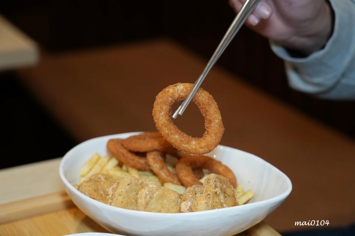 竹北美食推薦|真咖郎~結合各國咖哩的濃郁風味,只要120元起 竹北美食推薦|真咖郎~結合各國咖哩的濃郁風味,只要120元起