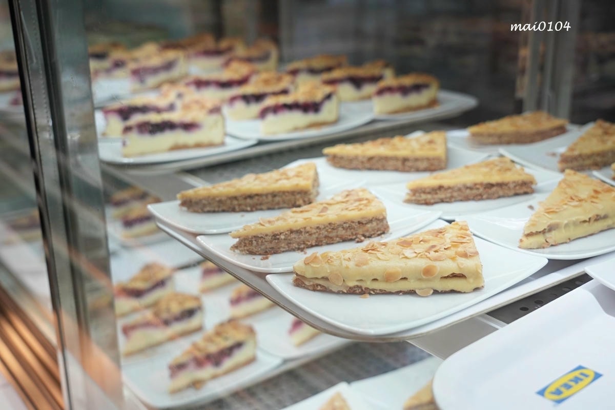 冷飲30、熱飲35元起無限續杯、霜淇淋也只要10元，不限時、