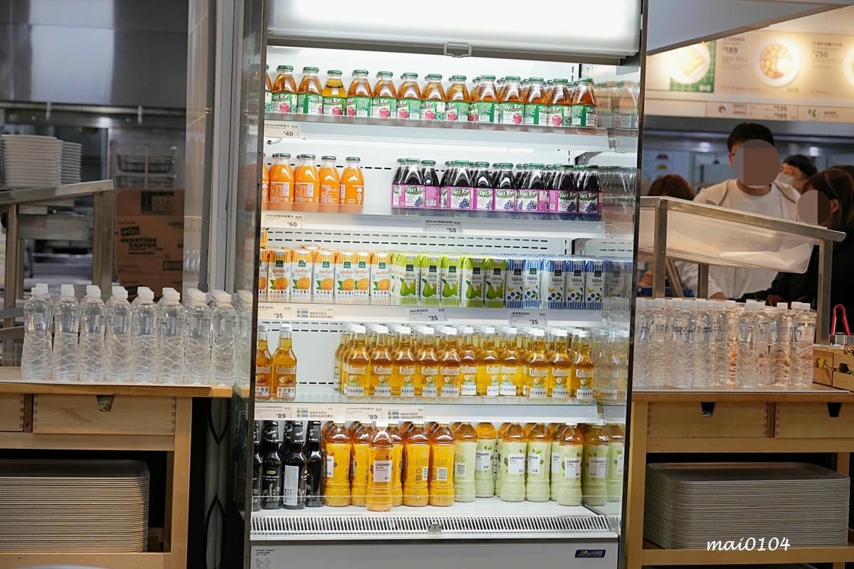 冷飲30、熱飲35元起無限續杯、霜淇淋也只要10元，不限時、