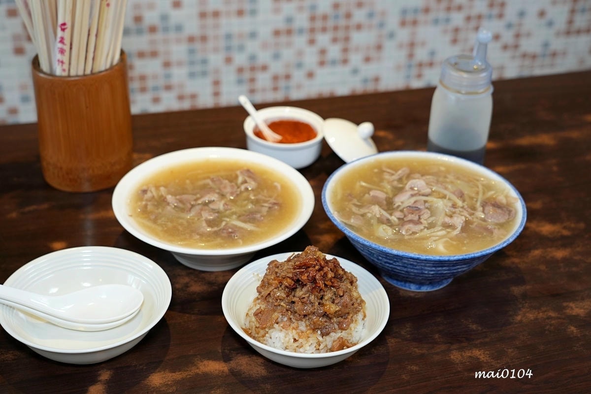 新店美食|北鴨鴨肉羹~鴨肉飯、鴨肉羹必吃,光明街商圈人氣美食 新店美食|北鴨鴨肉羹~鴨肉飯、鴨肉羹必吃,光明街商圈人氣美食