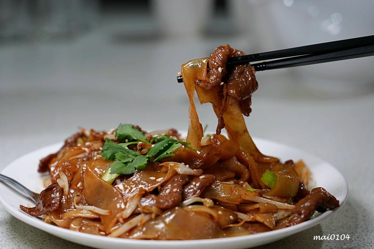 新店美食｜宸軒園粵菜海鮮（中興店）～芋泥香酥鴨、乾炒牛河粉、