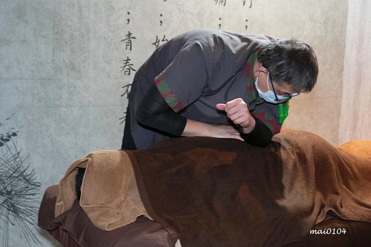 不老松足湯中壢延平行館～來店消費贈送10分鐘足湯及肩頸按摩、