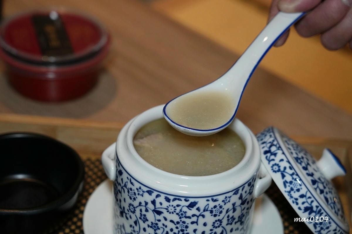 不老松足湯中壢延平行館～來店消費贈送10分鐘足湯及肩頸按摩、