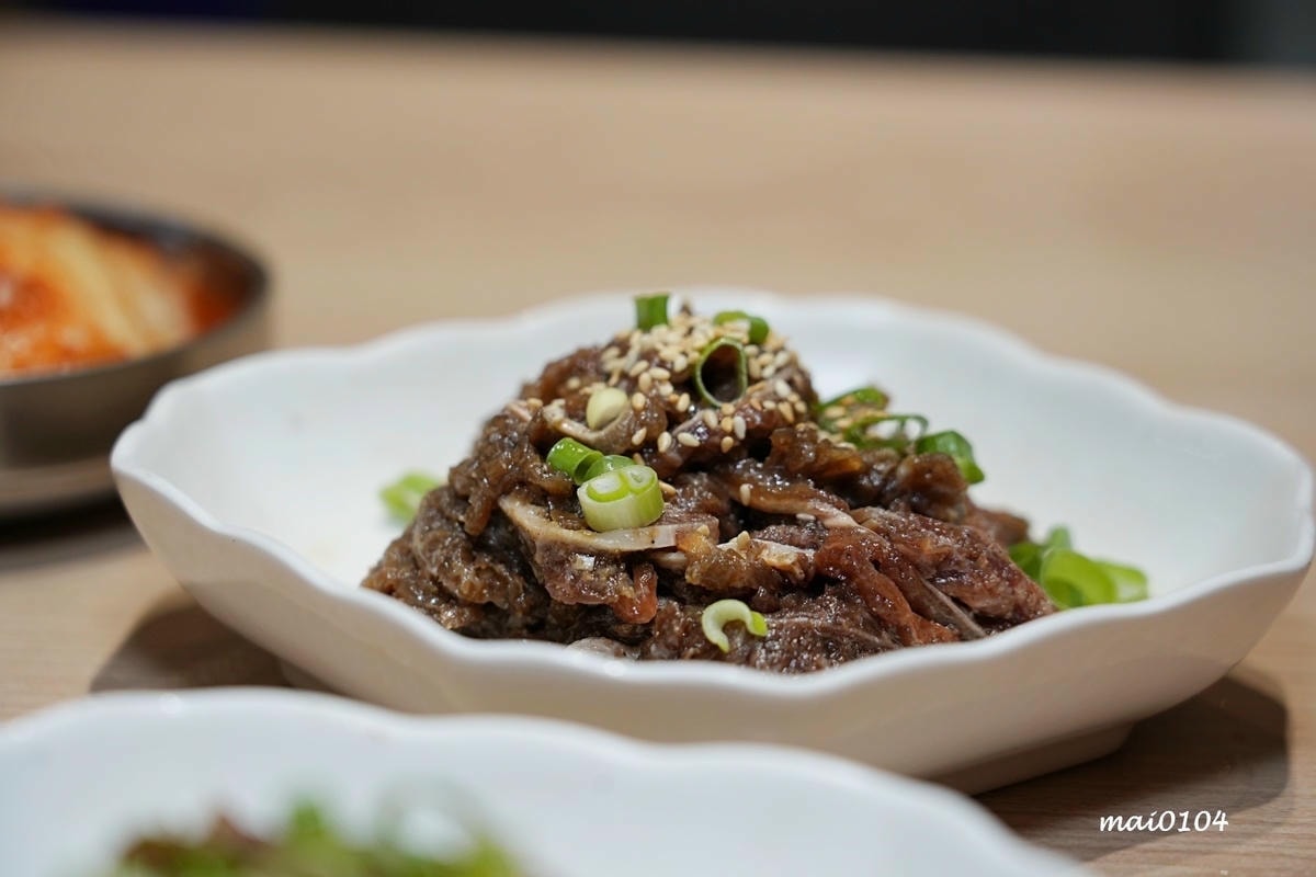 中壢韓式料理推薦｜馬柒韓式料理～麥茶、韓式小菜吃到飽，不收服