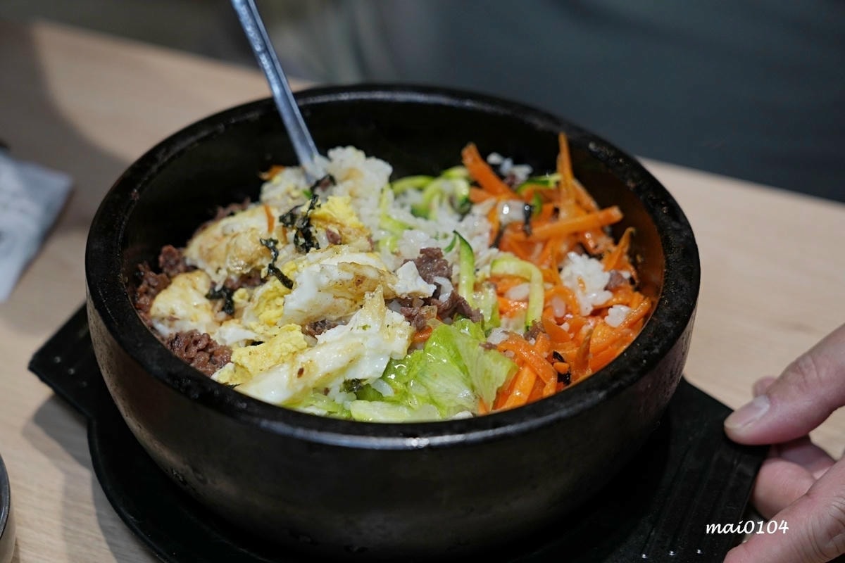 中壢韓式料理推薦｜馬柒韓式料理～麥茶、韓式小菜吃到飽，不收服