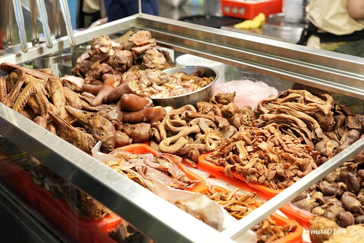 吃米干就送泡菜!而且吃完還可以續,現役軍人穿軍服還可以免費吃 吃米干就送泡菜!而且吃完還可以續,現役軍人穿軍服還可以免費吃