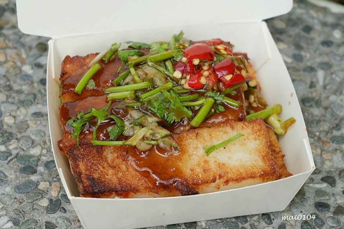 隱身在巷弄內公園旁的臭豆腐攤車!之前只營業3.5小時,現在延 隱身在巷弄內公園旁的臭豆腐攤車!之前只營業3.5小時,現在延