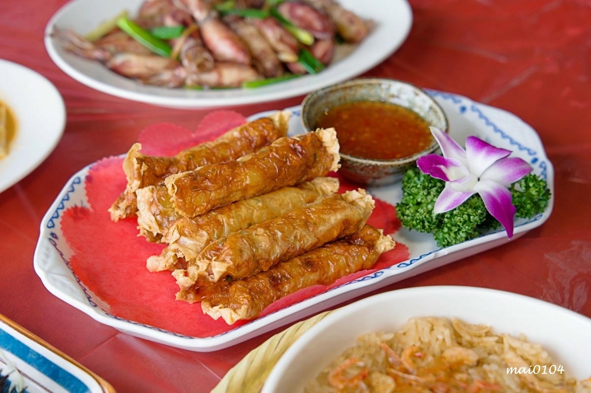 野柳風景區美食餐廳推薦｜阿杰萬里蟹～連在地人都大推的海鮮餐廳