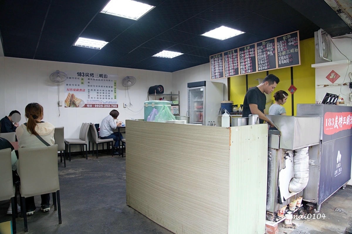 新北萬里｜萬里183炭烤三明治～沒有招牌超低調的店面，用料豐