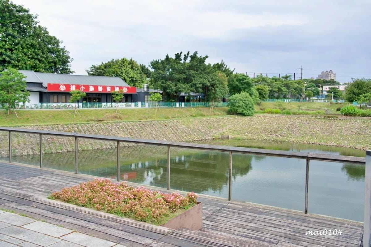中原大學聚餐餐廳｜玩逗樹咖啡中原店～平日不限時、提供WIFI