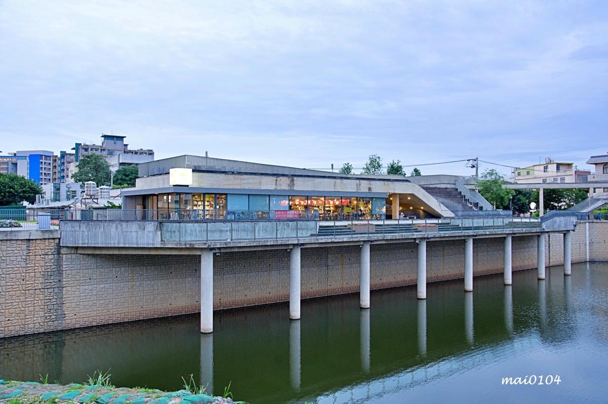 中原大學聚餐餐廳｜玩逗樹咖啡中原店～平日不限時、提供WIFI