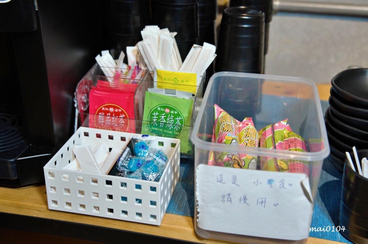 楊梅砸鍋火鍋專賣店～楊梅火車站前工業風格的涮涮鍋，用餐享滷肉
