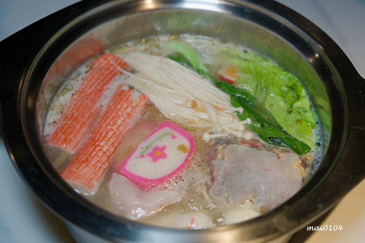 楊梅砸鍋火鍋專賣店～楊梅火車站前工業風格的涮涮鍋，用餐享滷肉