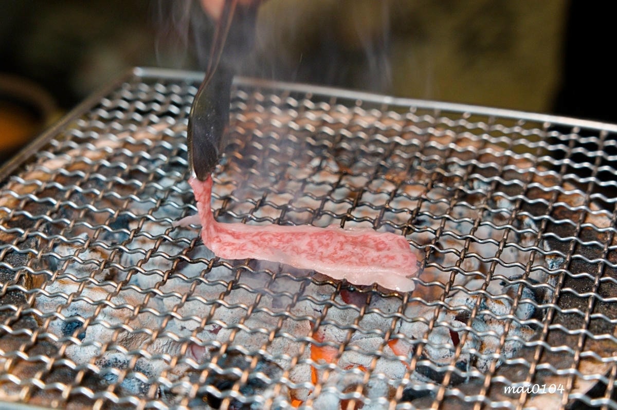 桃園燒肉吃到飽｜鬥佐碳火燒肉職人桃園店～日本A5和牛、鮭魚菲