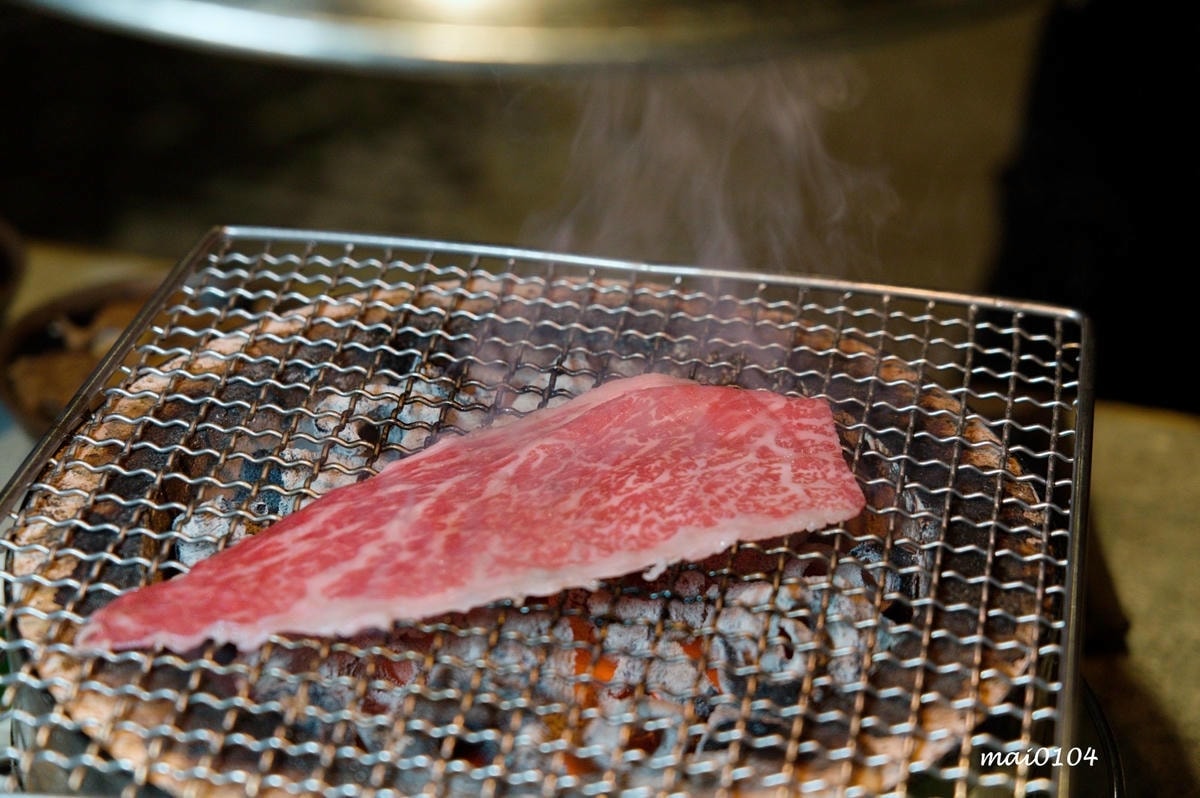 桃園燒肉吃到飽｜鬥佐碳火燒肉職人桃園店～日本A5和牛、鮭魚菲