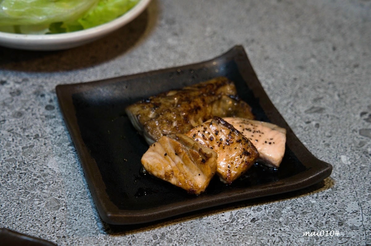 桃園燒肉吃到飽｜鬥佐碳火燒肉職人桃園店～日本A5和牛、鮭魚菲