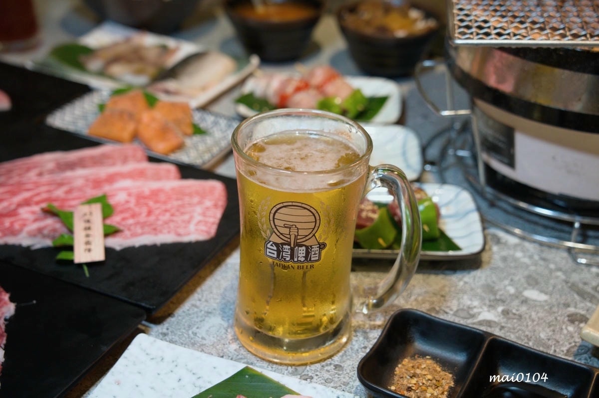 桃園燒肉吃到飽｜鬥佐碳火燒肉職人桃園店～日本A5和牛、鮭魚菲
