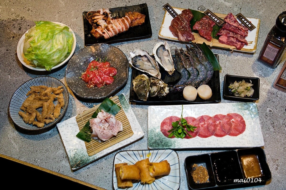 桃園燒肉吃到飽｜鬥佐碳火燒肉職人桃園店～日本A5和牛、鮭魚菲