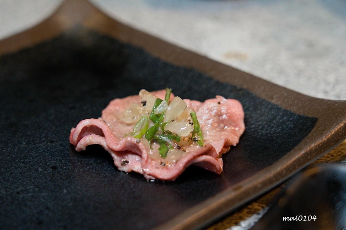 桃園燒肉吃到飽｜鬥佐碳火燒肉職人桃園店～日本A5和牛、鮭魚菲