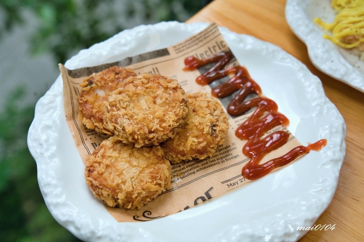 戲魚酸菜魚～可以喝的酸菜魚！選用高規格烏鱧魚，淋上白飯超下飯