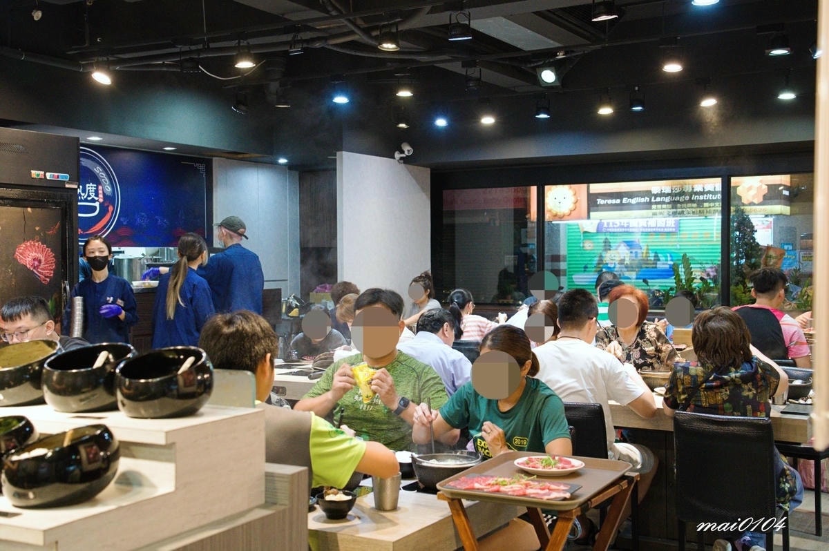 新北土城｜熟度精緻鍋物土城學士店～十多種特色鍋底、澎湃的海陸
