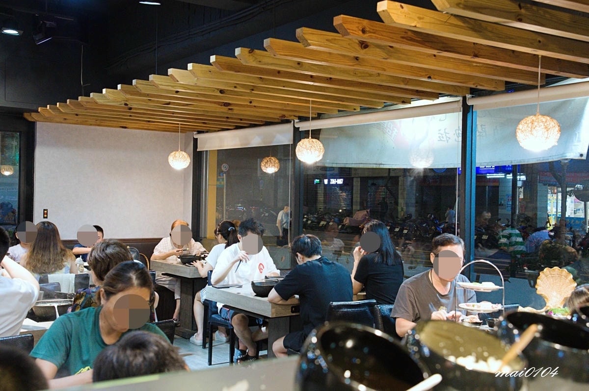 新北土城｜熟度精緻鍋物土城學士店～十多種特色鍋底、澎湃的海陸